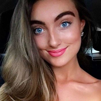 Isa Eeklo